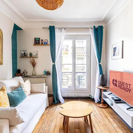 Guestready - 11th Arr. Comfortable Retreat * Parijs